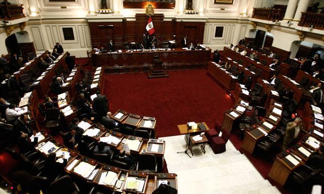 Hoy Pleno del Congreso debate ley laboral juvenil