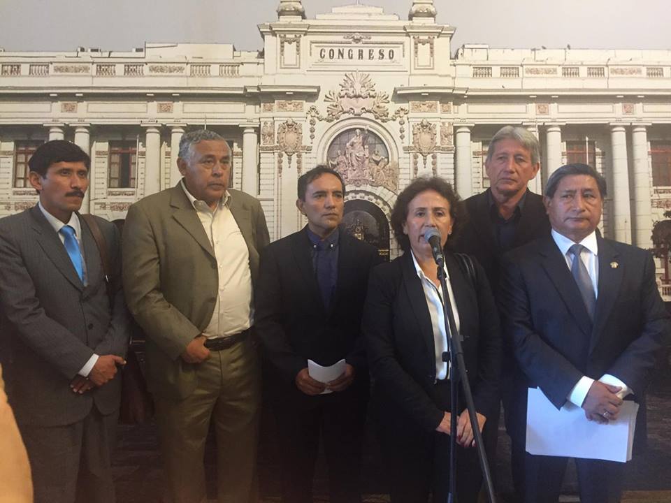 Autoridades del Santa llegaron al Congreso para exigir ejecución de la Vía de Evitamiento