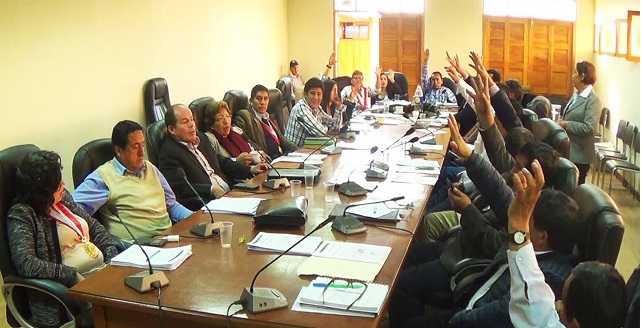 Consejo Regional de Áncash declara persona no grata a congresista Domínguez