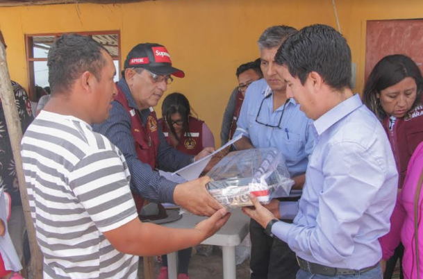Chimbote:  entregan constancias de posesión de lotes a familias de “Lomas del Cono Norte”  afectadas por incendio