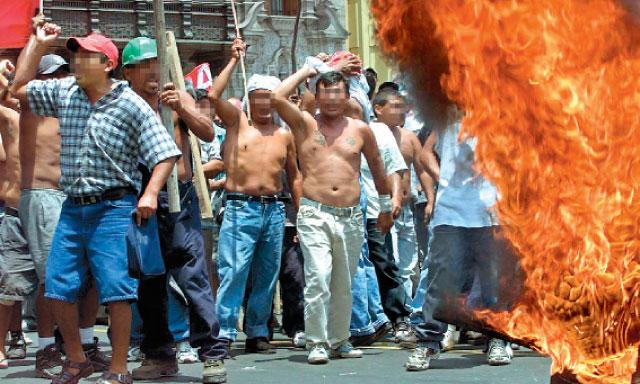  Otárola anuncia "dura batalla" contra delincuencia en construcción civil