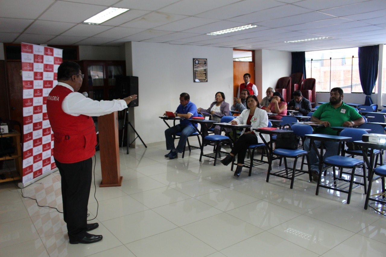 Contralor General exhorta a candidatos al Congreso a impulsar reformas del Sistema de Control y de Justicia