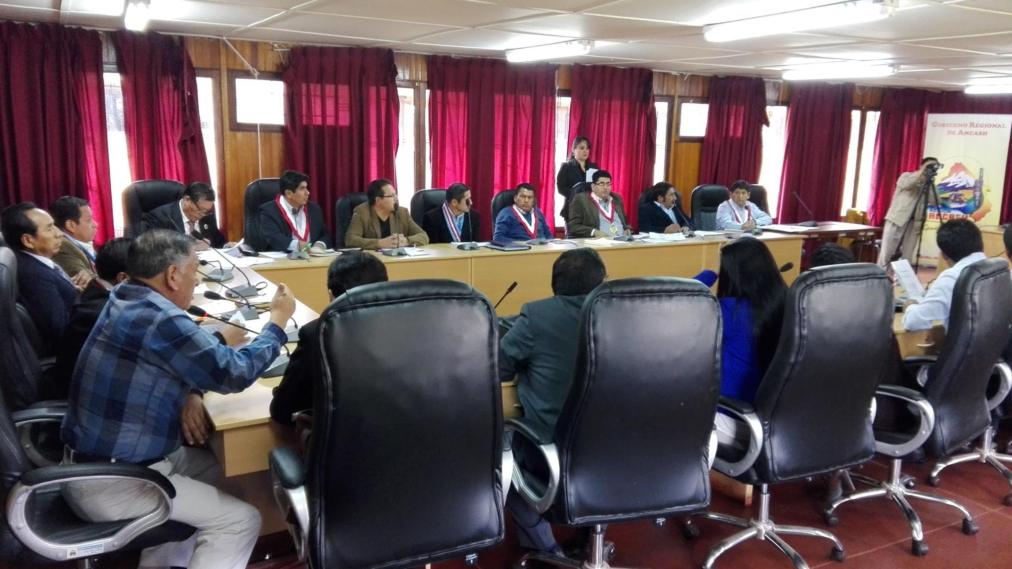 Suspender cuentas bancarias de Áncash y Callao pide la Contraloría