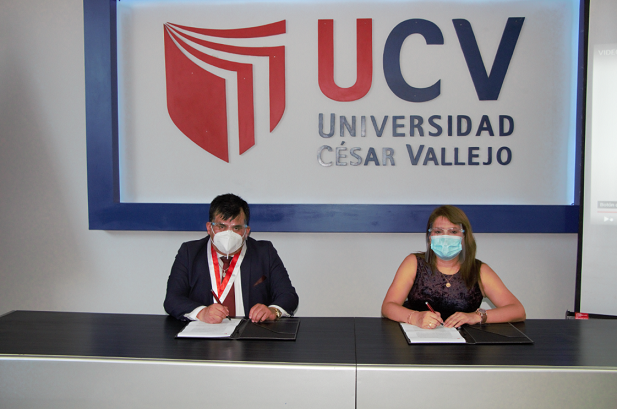 UCV Chimbote firma convenio con el Colegio de Contadores de Áncash