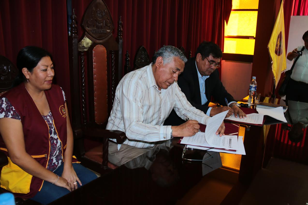 Municipalidad provincial firmó convenio con Ugel del Santa