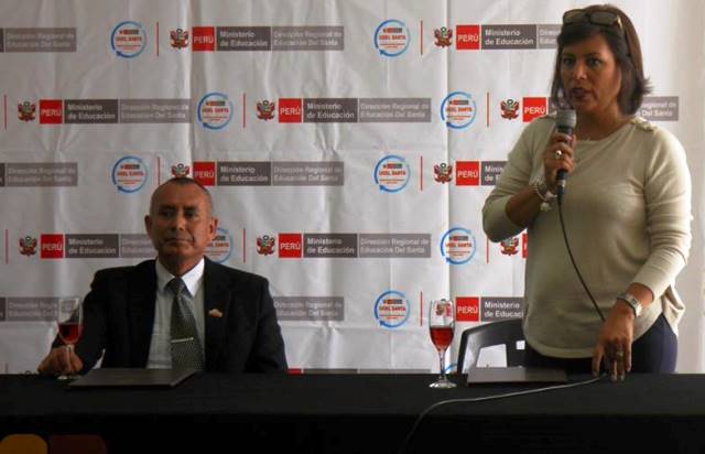 Centro Cultural Centenario firmó convenio con UGEL-Santa