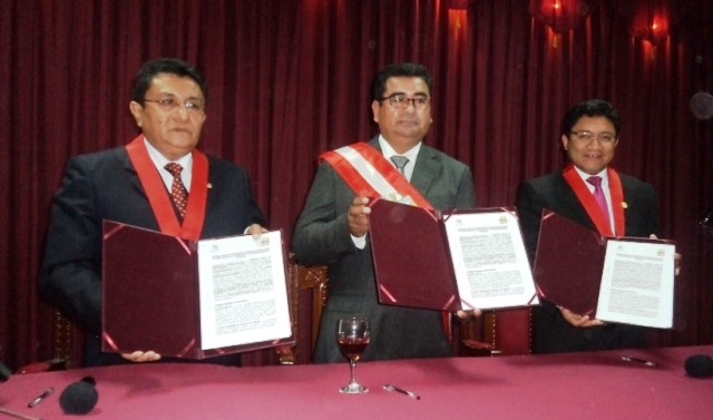 Caso: Denuncia ante Fiscalía de la Nación contra presidente regional de Áncash por convenio con Corte Superior del Santa 