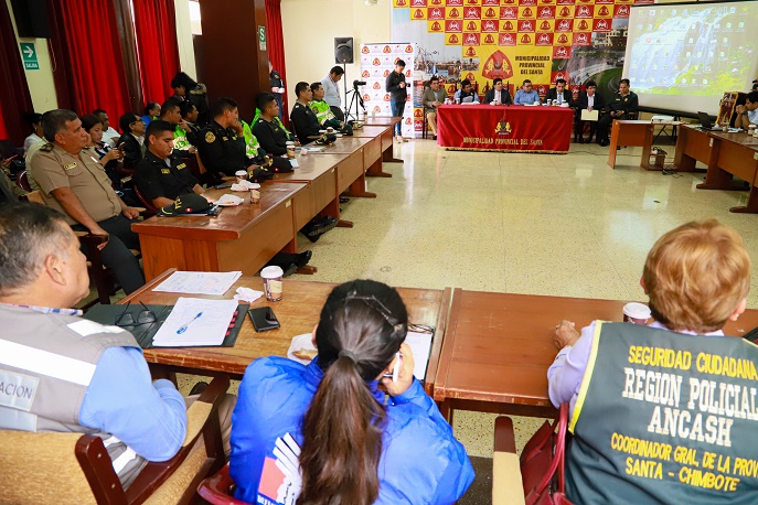  Coprosec busca lograr ordenamiento del comercio informal antes de navidad  y fin de año