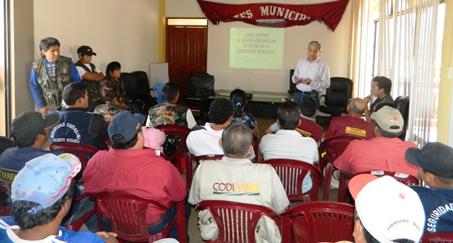 Moro:  Elidio Espinoza capacita a ronderos y personal de serenazgo 