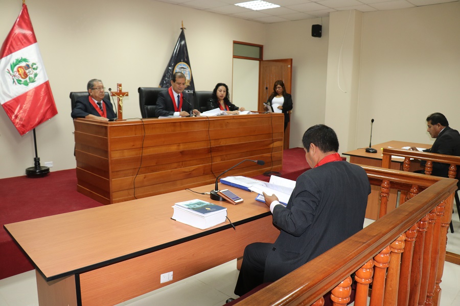 Jueces y servidores de la Corte del Santa expusieron sobre avances de la justicia en el Ecuador 