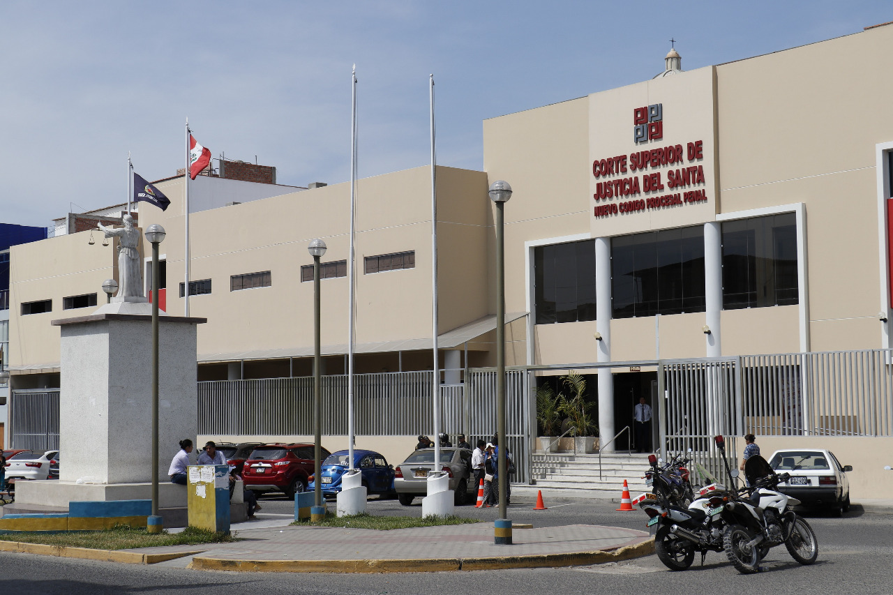 Nuevo Chimbote: sentencian a ex juex y a presunto líder de los “traficantes de cuello y corbata” por falsedad ideológica