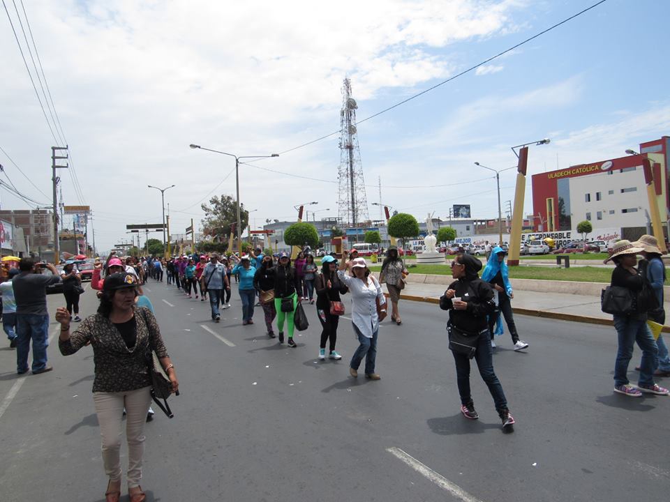 Trabajadores de la Corte del Santa radicalizan su huelga en rechazo a la aprobación de bono único 