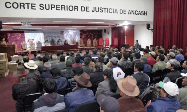 Elección de jueces de paz no debe coincidir con Elecciones Regionales y Municipales