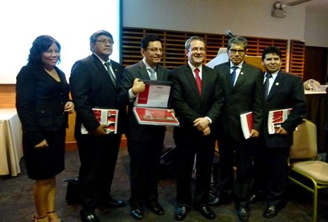 Chimbote: Corte del Santa premiada en concurso de buenas prácticas en servir