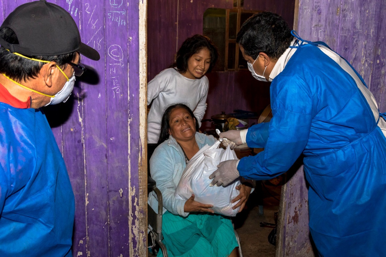 Chimbote: Corte del Santa distribuyó víveres y agua ente población vulnerable