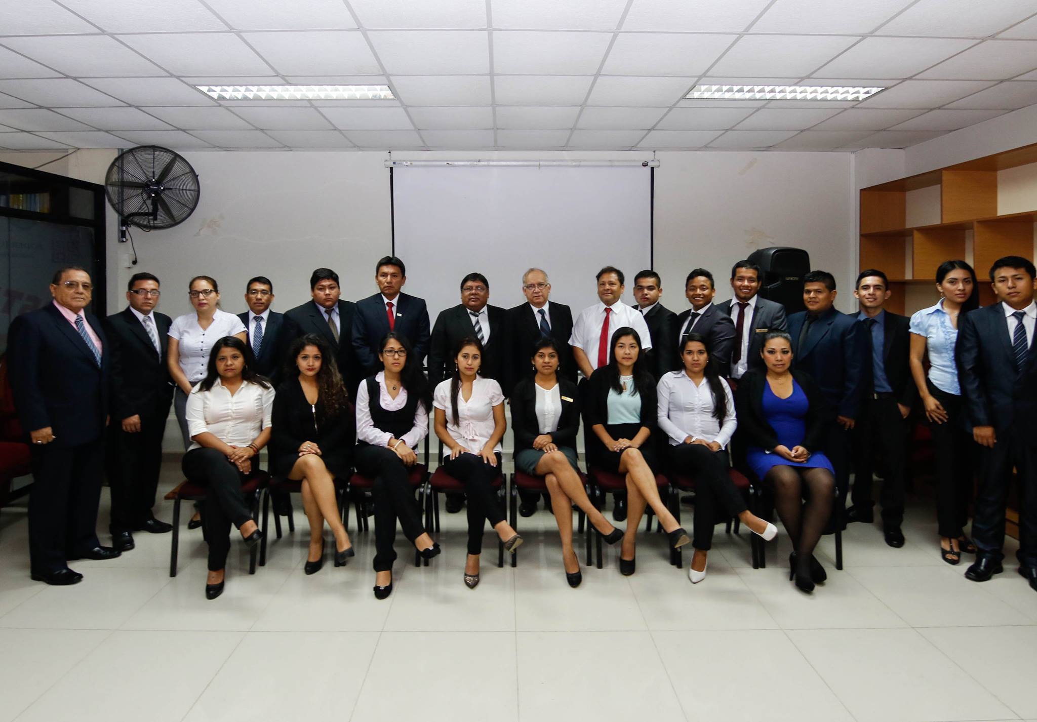 Corte Superior del Santa incorporó a 20 estudiantes de Derecho
