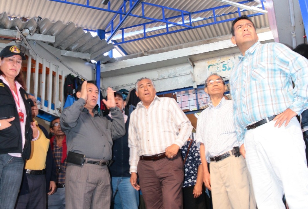 Alcalde considera que no sería recomendable clausurar el mercado Modelo de Chimbote
