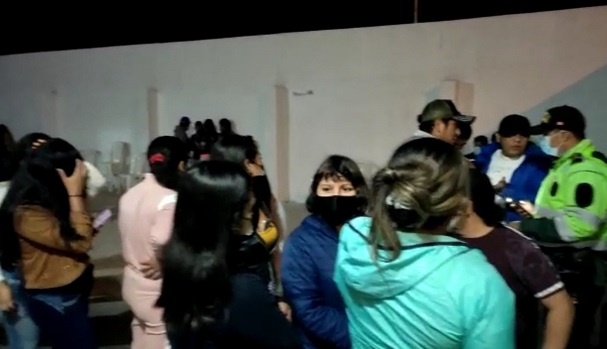 Intervienen a más de 100 “covidiotas” en fiesta con chancalatas en Chimbote