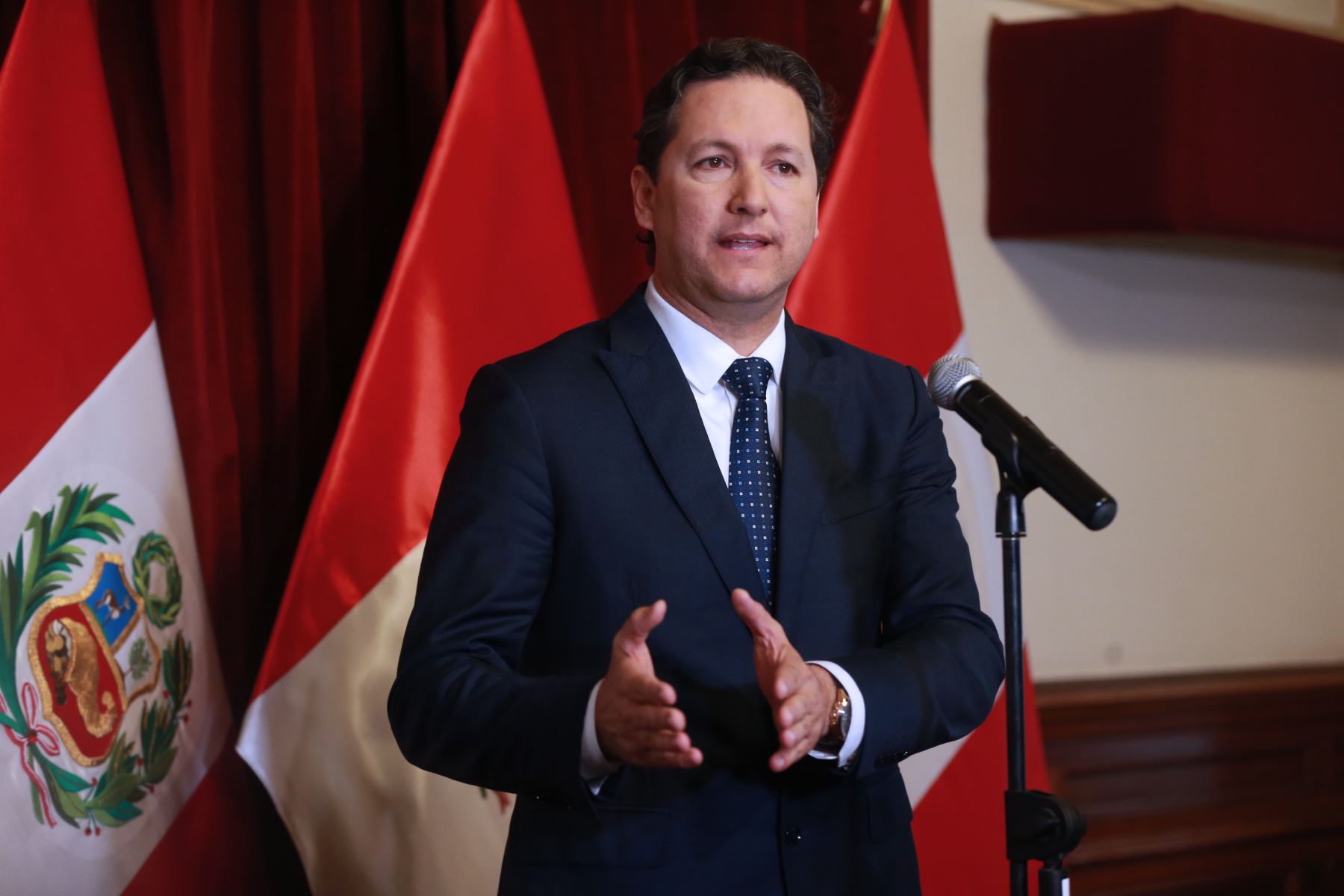 Daniel Salaverry formalizó su renuncia irrevocable a la bancada de Fuerza Popular