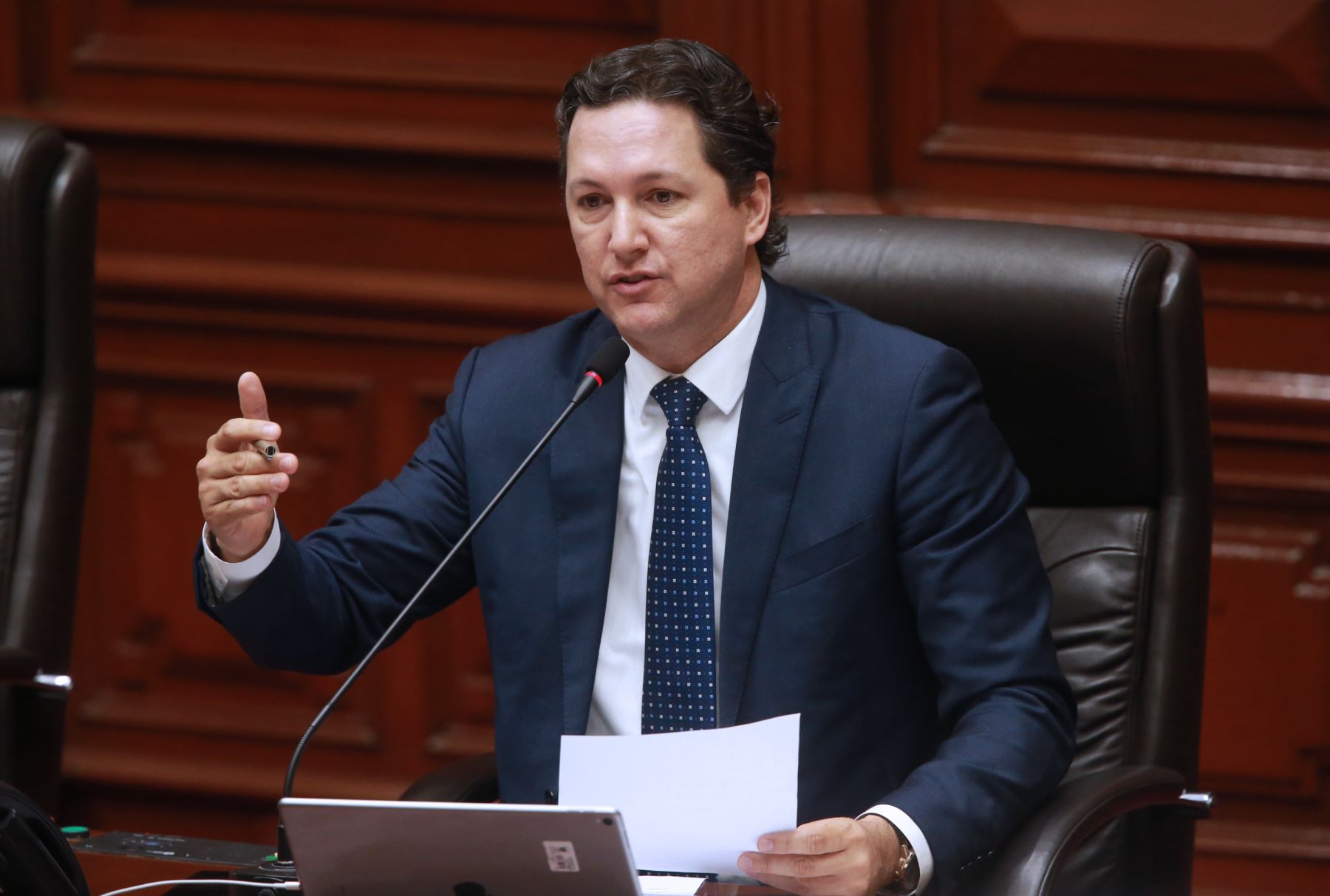 Salaverry a favor de medidas para reorganizar Ministerio Público