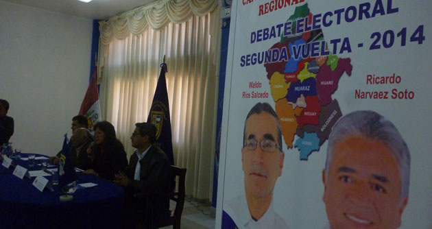Huaraz: Narváez desiste de participar en debate pues organizadores son familiares de Waldo Ríos