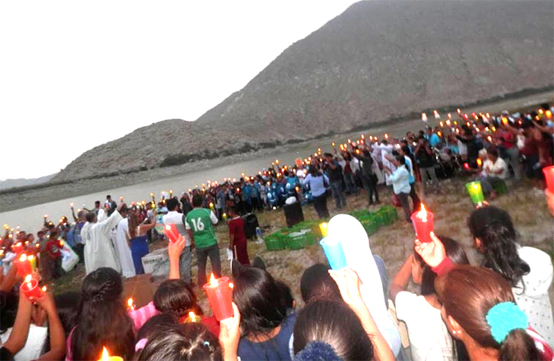 Nepeña: Parroquias realizaron jornada en represa por Día Mundial del Agua