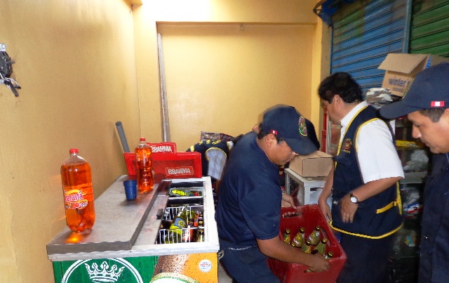Multan hasta con 3 mil soles a locales que expendían licor sin licencia