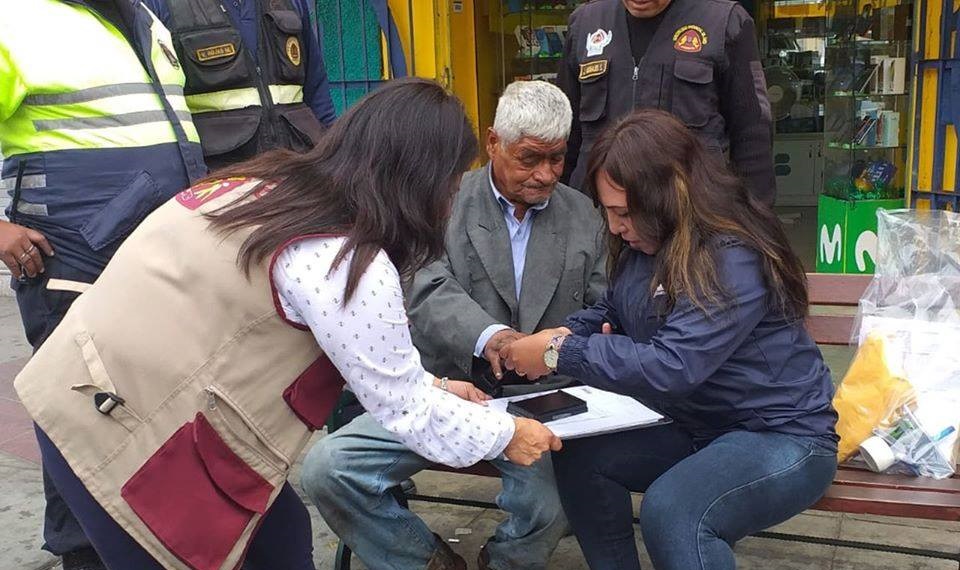 Chimbote: Defensoría y municipio gestionan apoyo para que don Manuel cobre su Pensión 65 