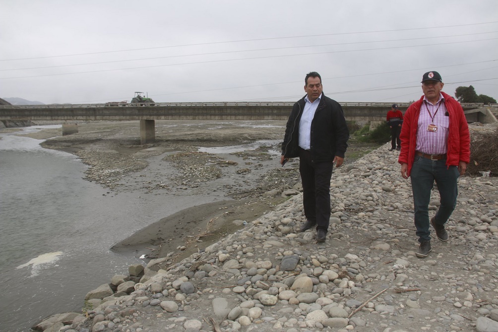 Defensa Civil y la ALA hallan deficiencias en defensas del río Santa