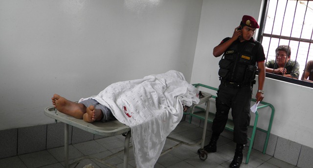 Fue asesinado en “Ramón Castilla” presuntamente por robarle a su inquilina