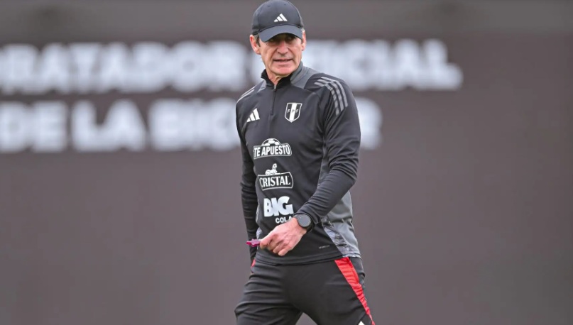 Óscar Ibáñez rompió su silencio y señaló al responsable de su salida de la selección