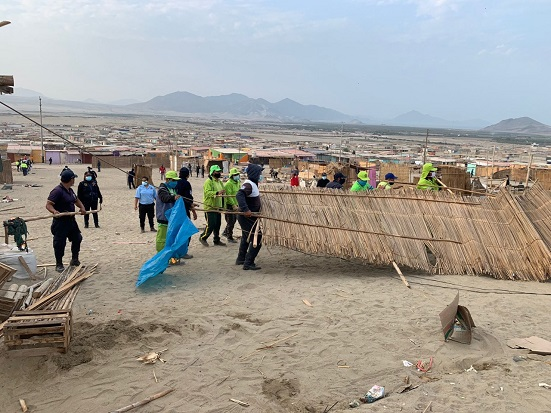 Municipio desalojó 300 ranchos que ocupaban zonas de equipamiento del en Villa Atahualpa 