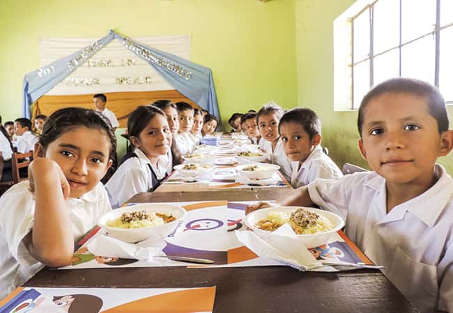 Qali Warma asegura distribución gratuita de desayunos y almuerzos escolares 