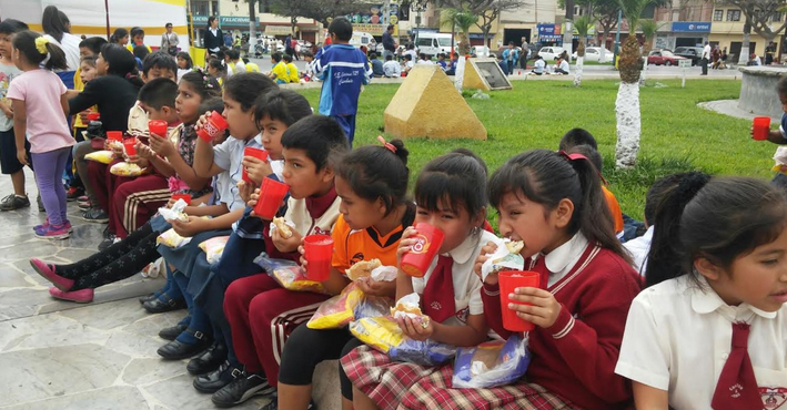  Municipio de Chimbote entregó 250 desayunos escolares a colegios por el Día Mundial de la Alimentación