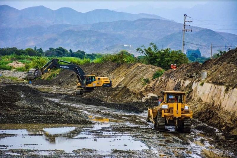 Avanzan labores de descolmatación en ríos Sechín y Huarmey