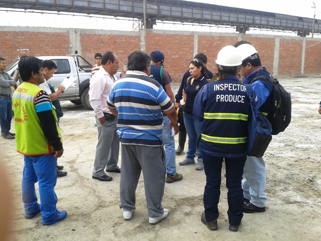 Fiscalía, Policía Ecológica, Produce y MPS intervienen desembarcadero informal en Chimbote