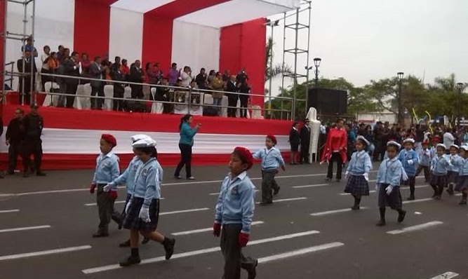  Colegios María de las Mercedes y Gastón Vidal ganaron Desfile Cívico de inicial y primaria