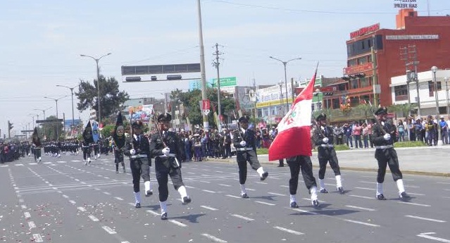 Chimbote: Policía Nacional participó en desfile por su aniversario institucional