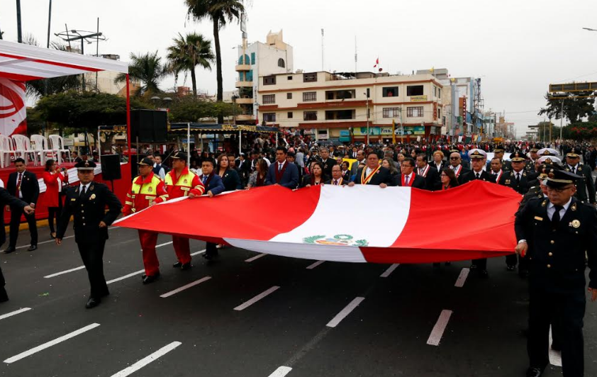 Chimbote: Corte de Justicia del Santa participó en desfile conmemorativo por Fiestas Patrias