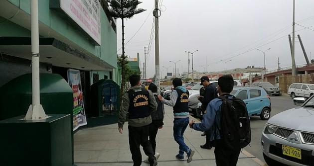 Policías detienen a taxista que asaltó y agredió a dos mujeres en Chimbote