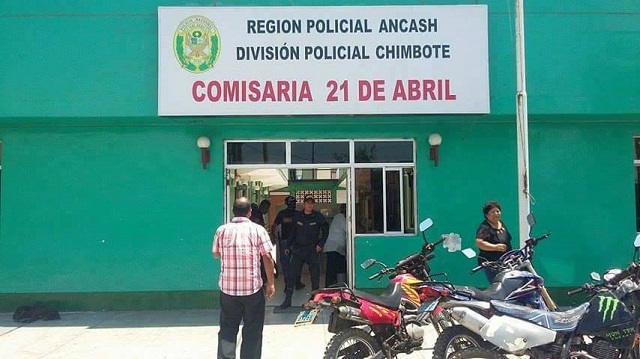 Alférez atrapó a delincuente que osó en arrancharle su teléfono celular en Chimbote