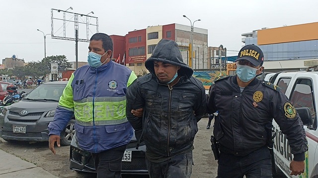 Atrapan a delincuente que había robado el teléfono celular a una joven en Nuevo Chimbote