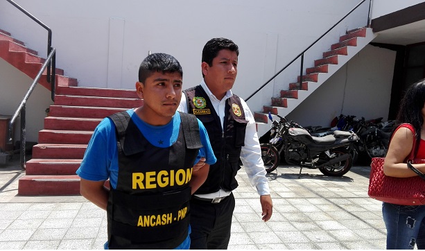 Presunto vendedor de droga fue atrapado cerca de las discotecas de Nuevo Chimbote