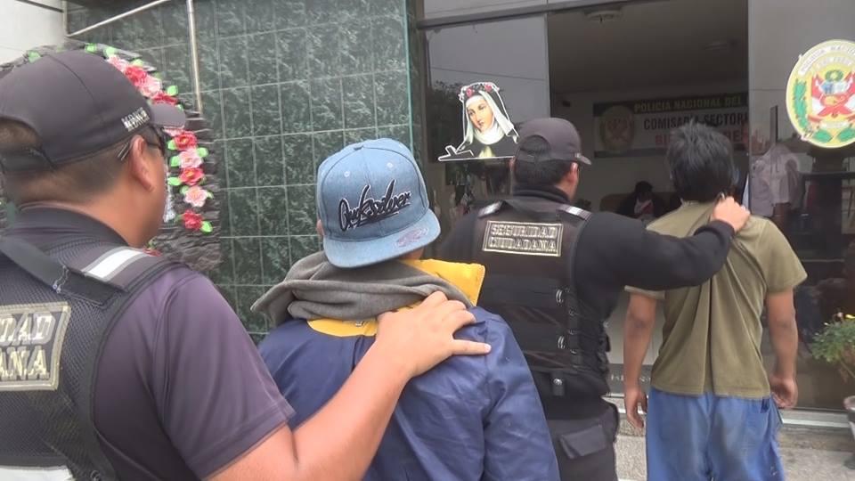 Nuevo Chimbote: Efectivos policiales detienen a dos presuntos integrantes de ‘Los Papis del Cono Sur’