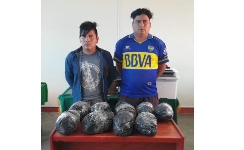 Áncash: agentes antidrogas detienen a dos sujetos con 9 kilos de marihuana en distrito de Quillo