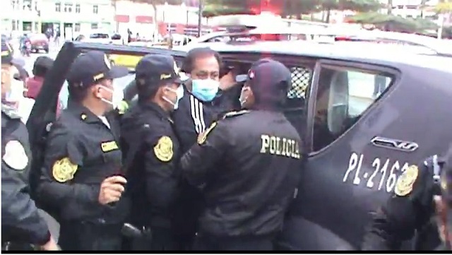 Chimbote: detienen a secretario general del Sutramun por reclamar pago de sueldos (Video)