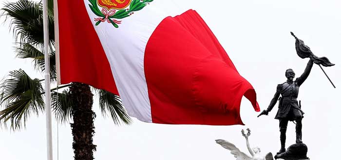 Gobierno recuerda Día de la Bandera y llama a la unidad para superar pandemia