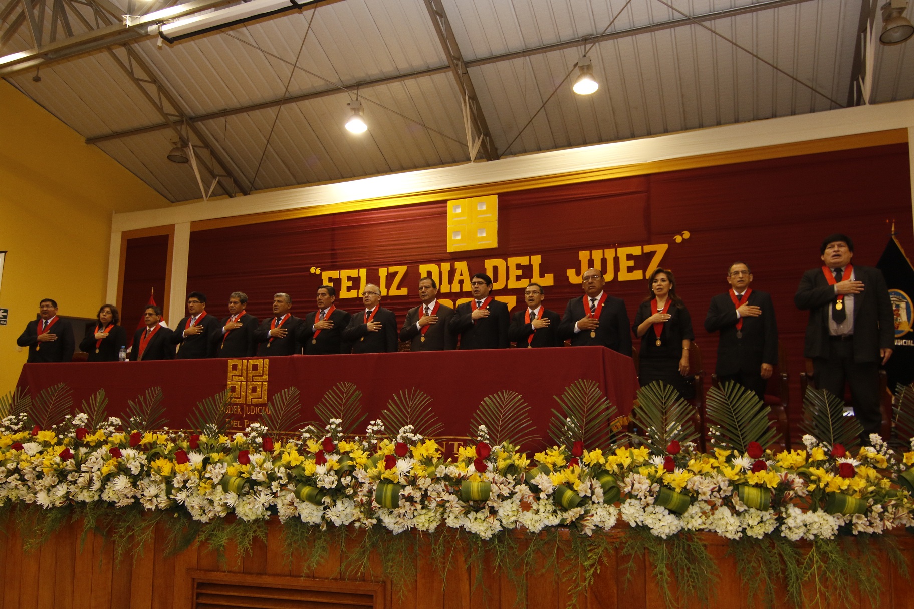 Chimbote: con emotiva ceremonia Corte del Santa rindió homenaje a jueces en su día