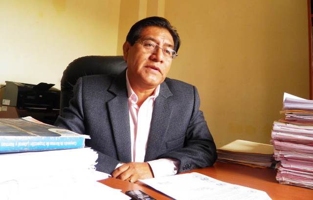 Contratos fantasmas hasta por 4 mil soles se habrían dado en la Diretra‏ 