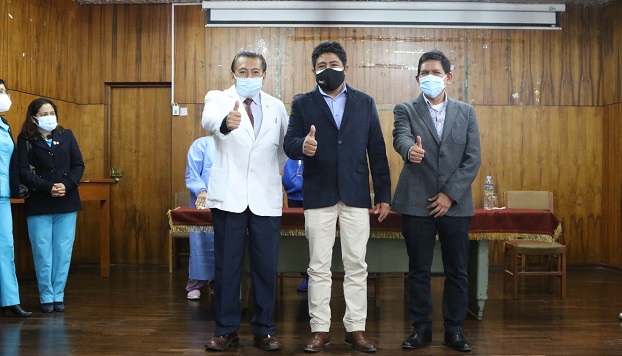 Cambian director del Hospital Regional de Nuevo Chimbote tras presentar plan ante tercera ola